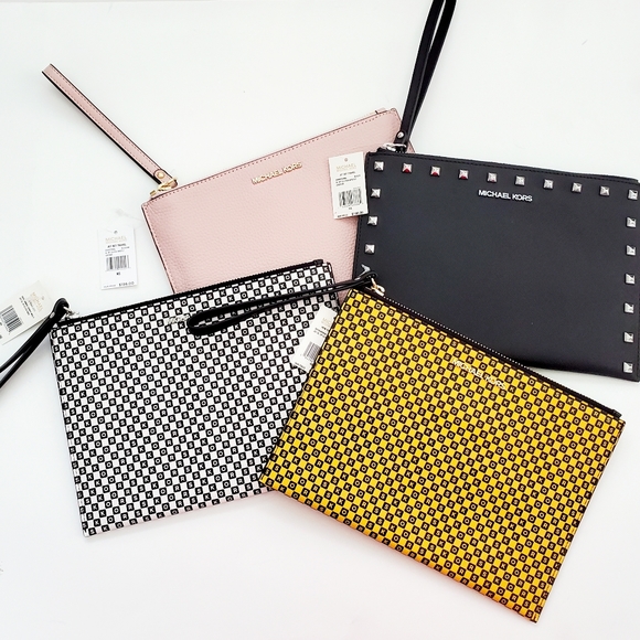 4 Piece Set Michael Kors Wristlet's - Picture 2 of 16